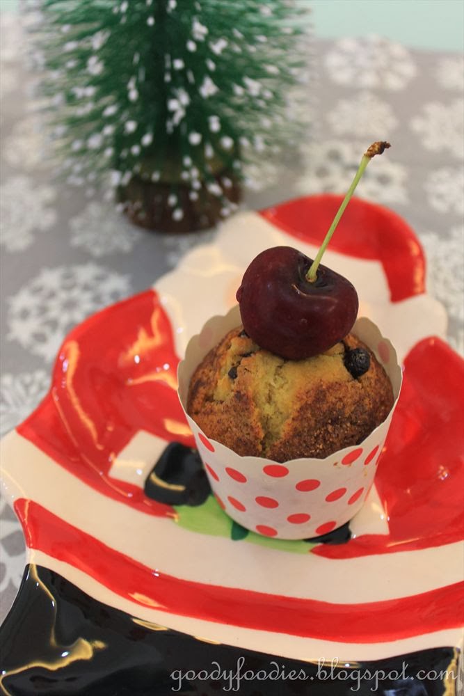 Post navigation Dec 21, · Christmas Morning Muffins Posted on December 21, by bakewise I make these Nigella Lawson Christmas Morning Muffins every year for a Christmas present wrapping party that I and a few friends have – we take along a few presents, some food to .